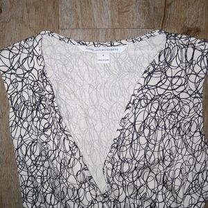 Diane von Furstenberg Black and White Women's Top
